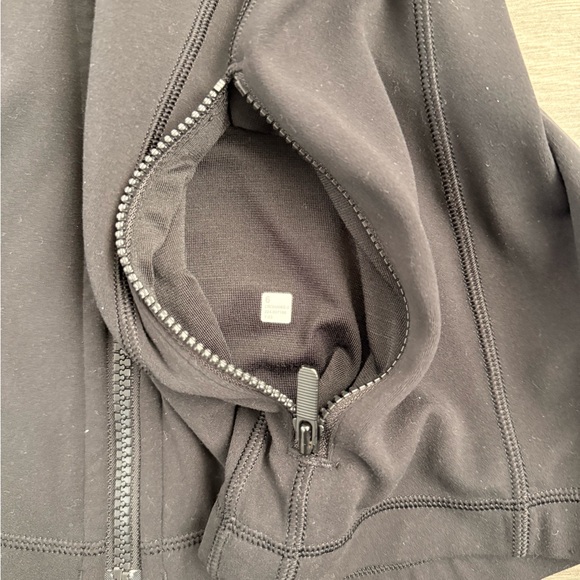 Lululemon Define Jacket - Picture 5 of 5